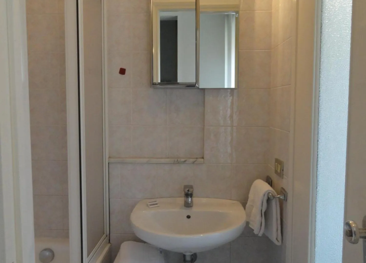 Residence Giusti 6 Милан 2*,  Италия